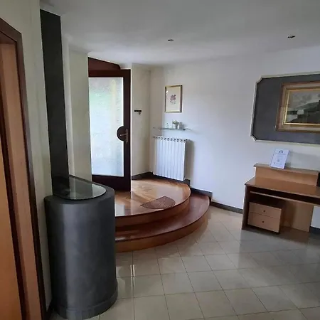 شقة The Happy Goat Germignaga